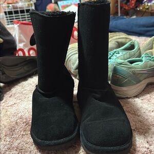 Bearpaw Black Suede Boots